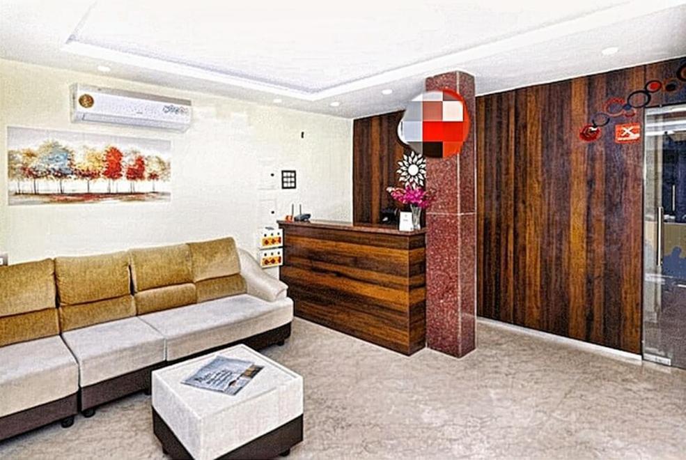 Hotel Titanium Tower チェンナイ エクステリア 写真